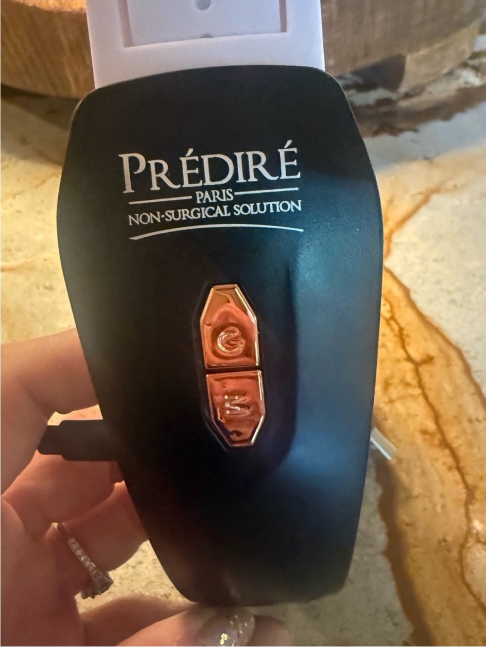 Pre’ Dire’ Pro V Face EMS Jawline Enhancer - Black & Silver - Picture 2 of 6